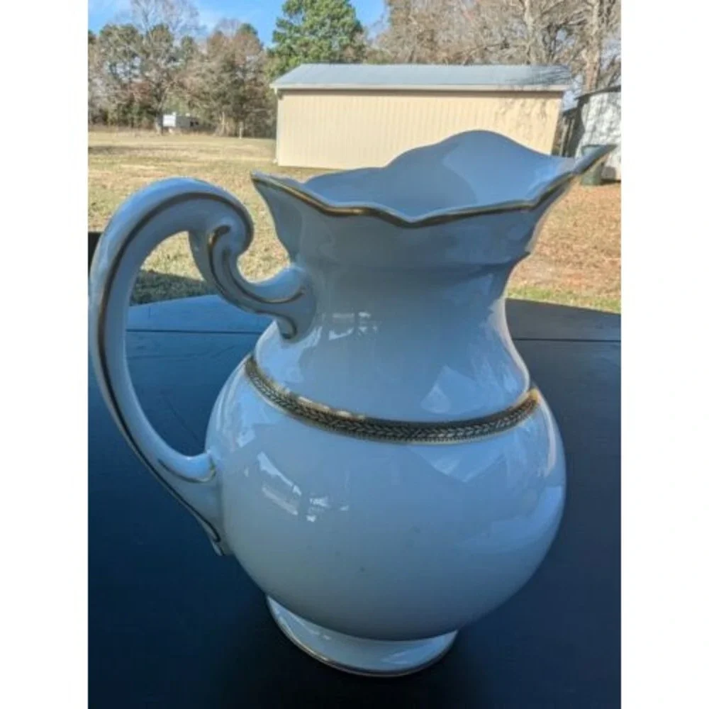 Hutschenreuther‎ Selb Bavaria China Creamer